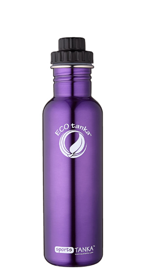Produktbild der 800ml einwandigen Trinkflasche aus Edelstahl in Violett von ECOtanka mit 2 teiligem Reduzier-Verschluss aus PP5 mit einer 2cm Trinköffnung. Der ideale Begleiter für sportlich Aktive. Für kohlensäurehaltige Getränke, Fahrrad- und Rucksackgetränkehalterungen geeignet.